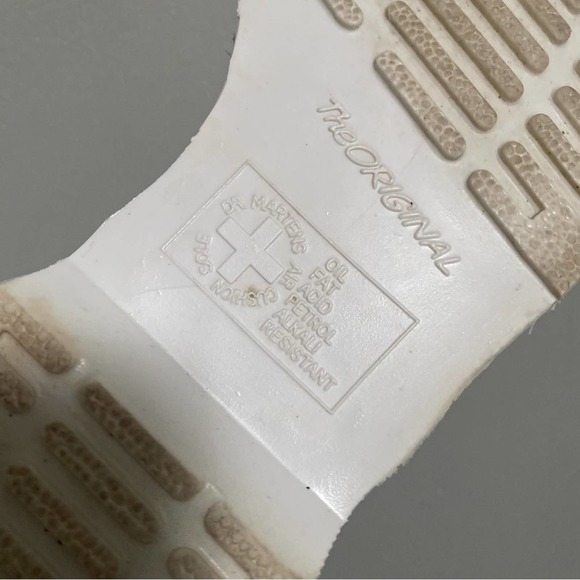 Dr. Martens White Ankle Boots Timeless Style - Picture 10 of 10